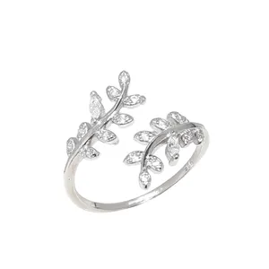 انگشتر نقره زنانه مدل مینیمال  کد 10025