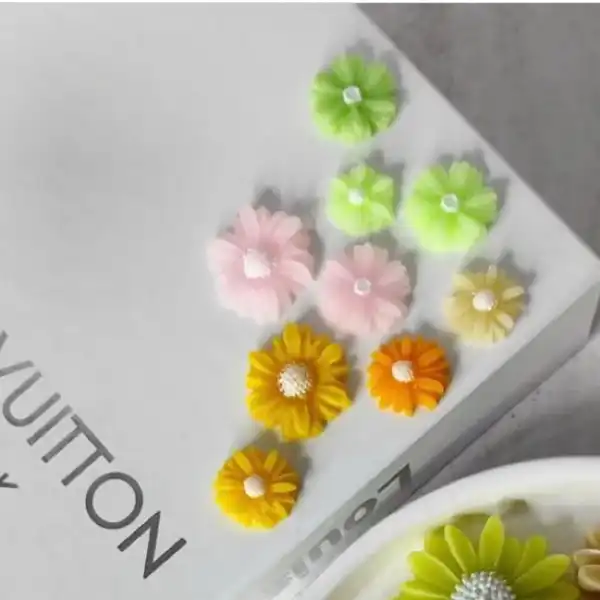 قالب شمع مدل بابونه