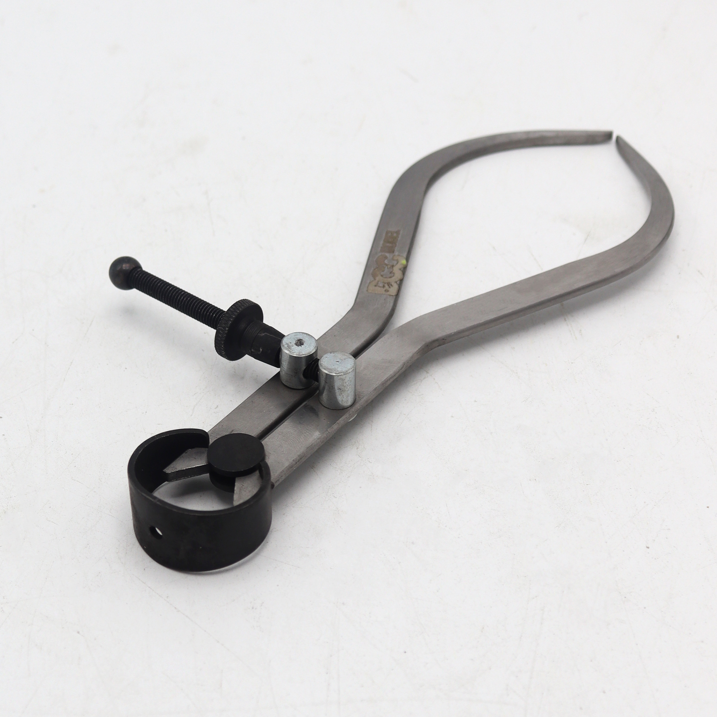 پرگار صنعتی خارج سنج مدل داگ کد YP-KHARE SANJ گستره 150 میلیمتر