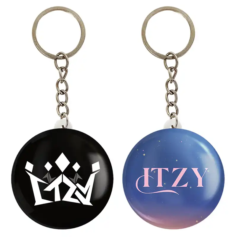 جاکلیدی خندالو مدل گروه ایتزی ITZY کد 2023620235 مجموعه 2 عددی