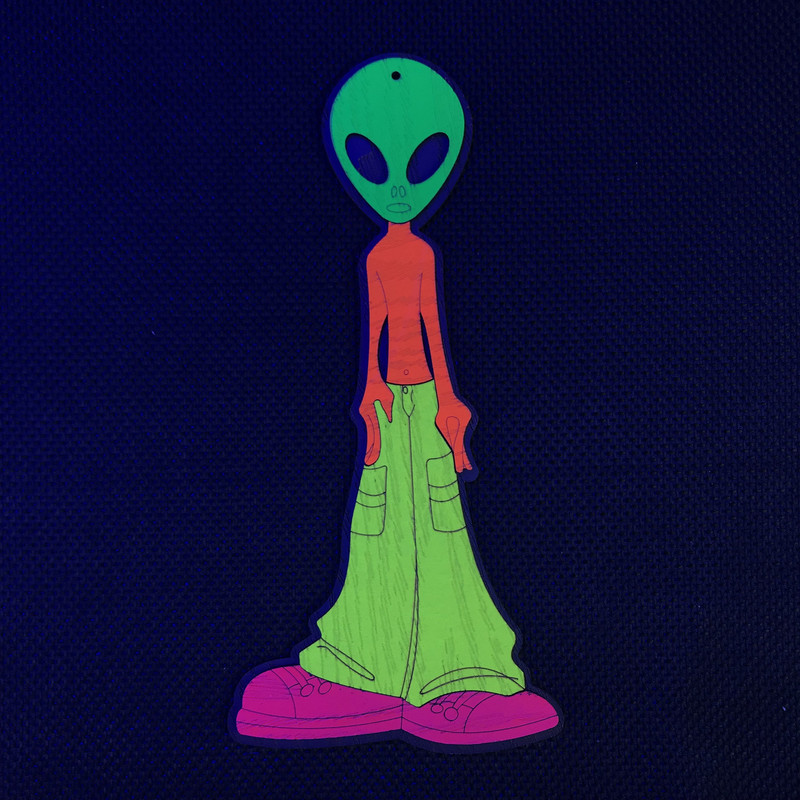 دیوارکوب زیروبم مدل بلک لایت طرح Alien 03 دیوارکوب زیروبم مدل بلک لایت طرح Alien 03