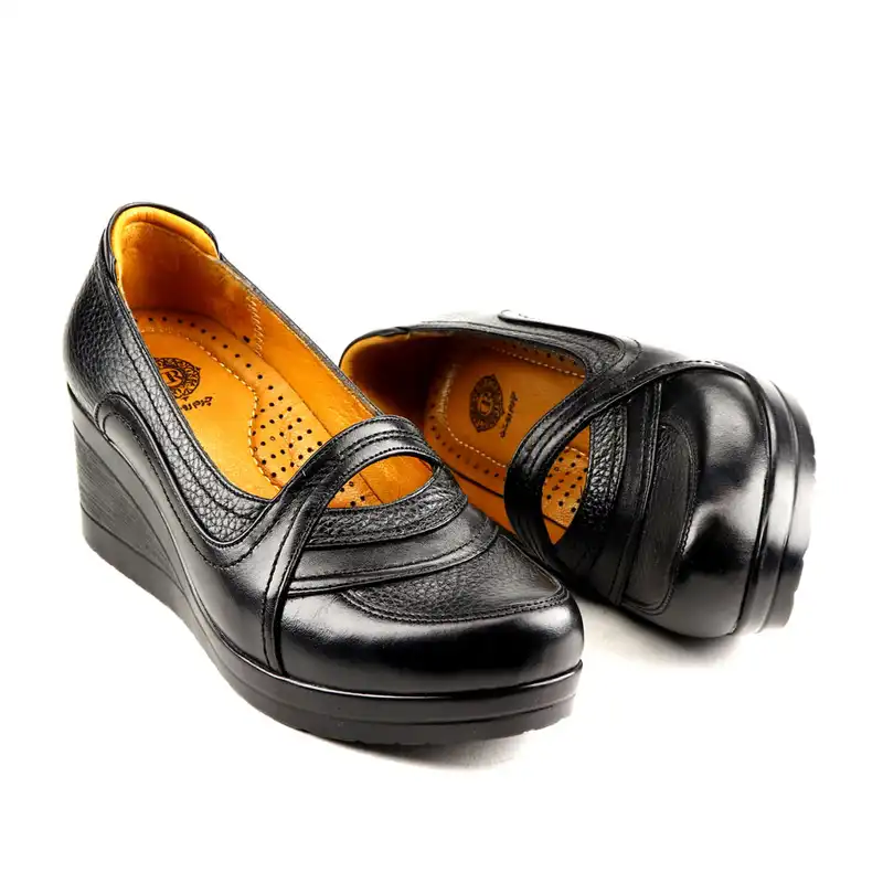 کفش روزمره زنانه روشن مدل M20 کد 01