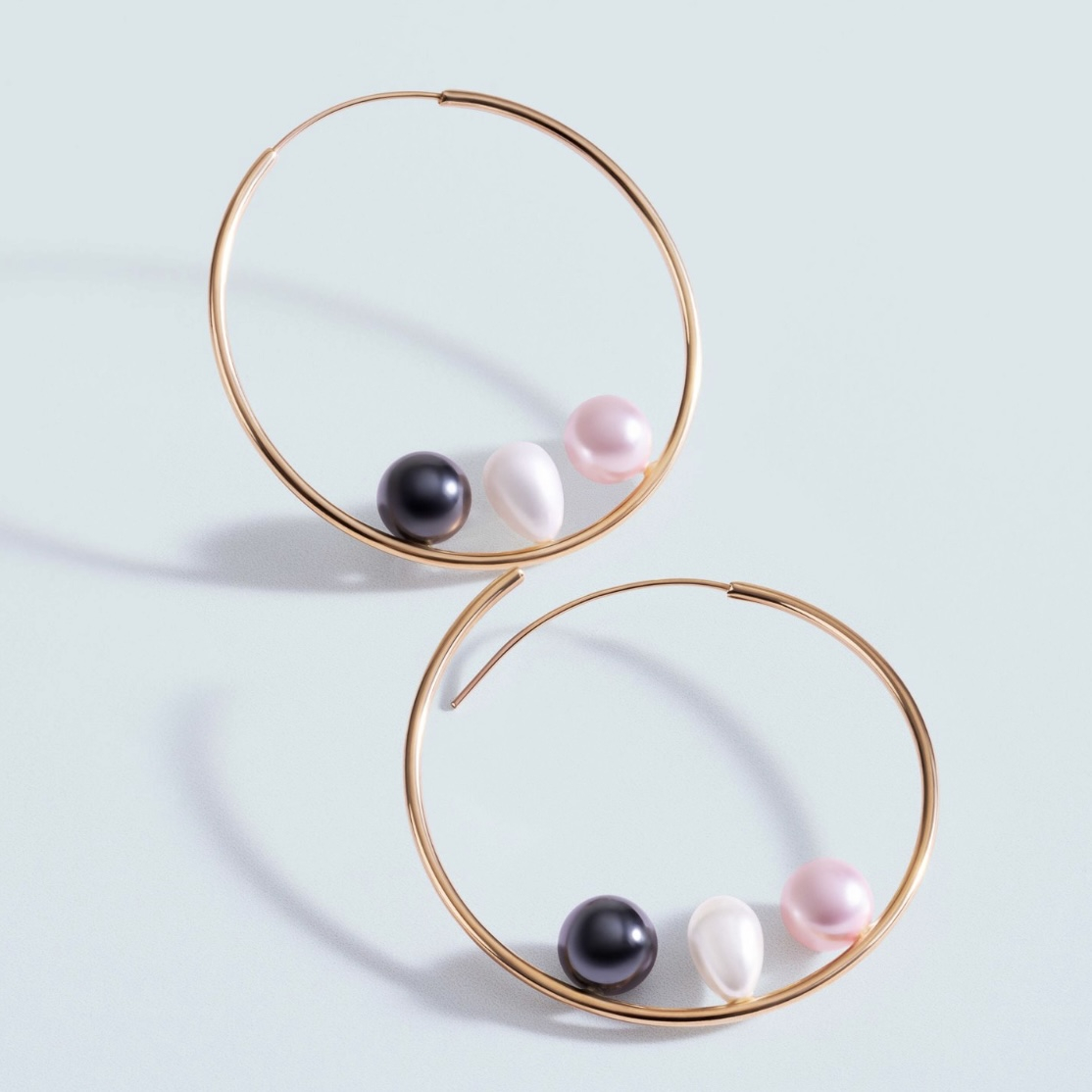 گوشواره حلقه ای طلا 18 عیار زنانه تاج مدل پرلینا