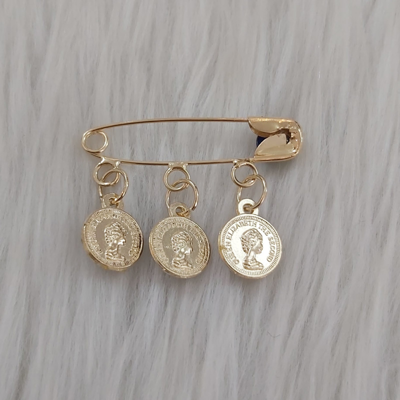 سنجاق سینه دخترانه طرح چشم زخم کد chzkh111L