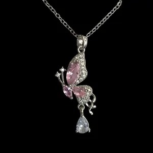 گردنبند زنانه مدل پروانه سه بعدی کد 001