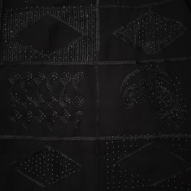 پارچه لباس عرض یک و نیم متر مدل خامه دوزی