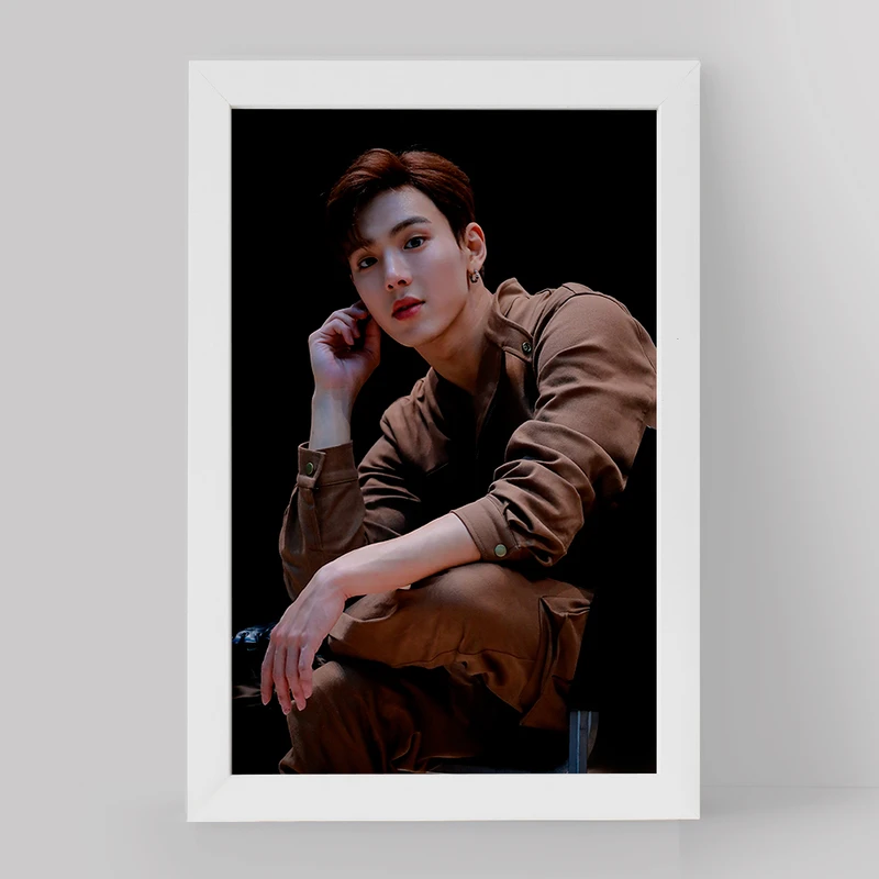 تابلو خندالو مدل شونو گروه مانستا اکس MONSTA X کد 21146