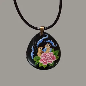 گردنبند دست ساز زنانه مدل باغ خیال 