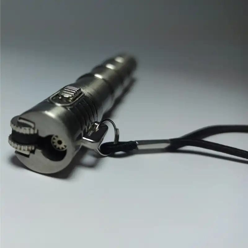 فندک مدل NEUO