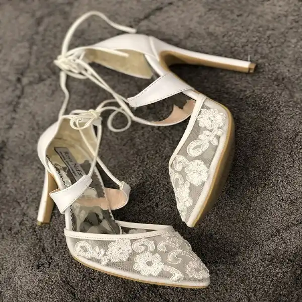 کفش زنانه مدل دانتل