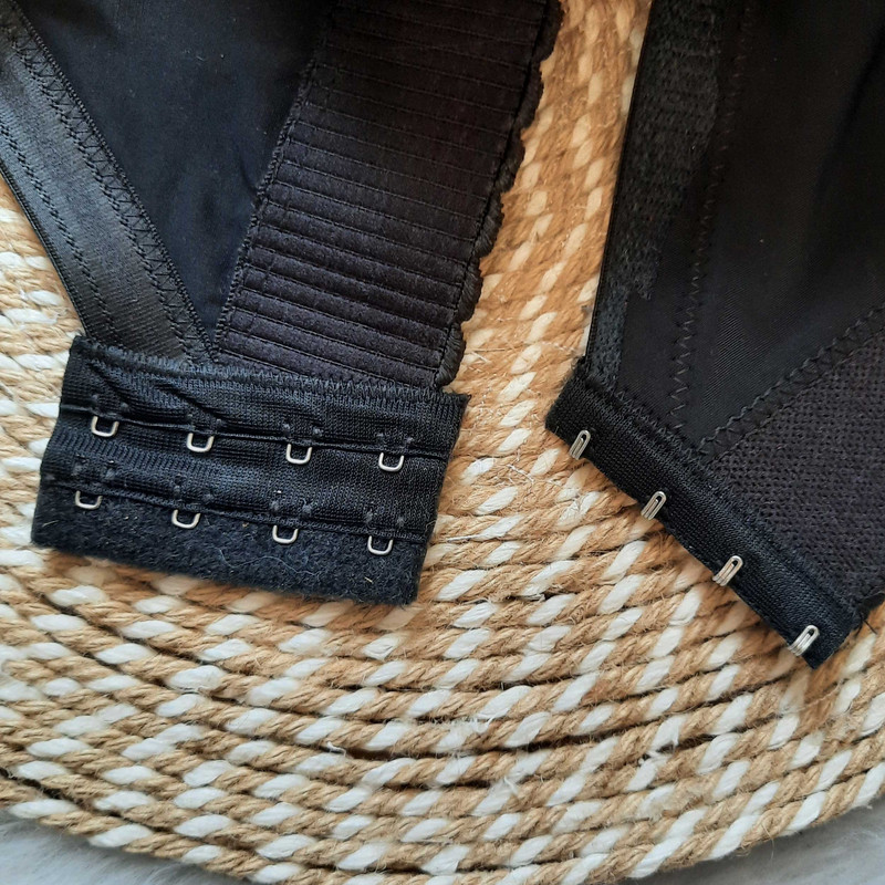 سوتین زنانه مدل کتان تمام نخ طرح کش پهن