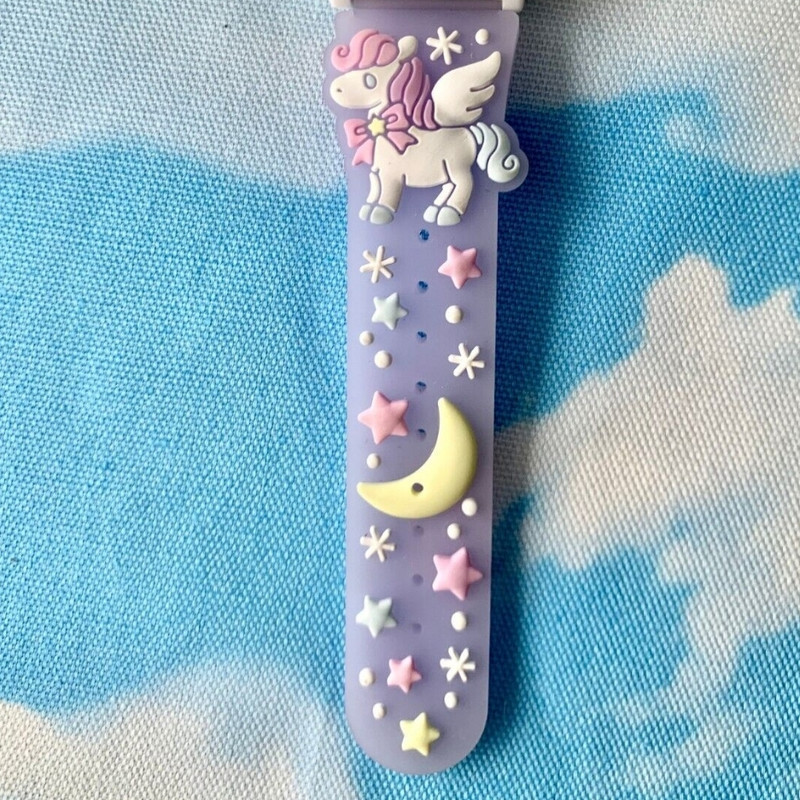 ساعت مچی عقربه ای مدل بند سیلیکون آنتی آلرژی طرح اسب تک شاخ