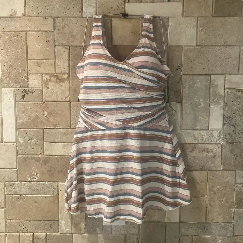 مایو زنانه مدل زبرا دامن دار کاپدار آستردار