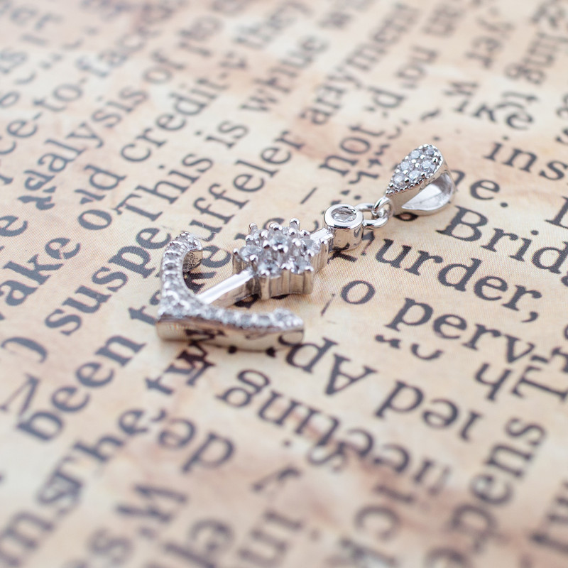 آویز گردنبند نقره زنانه مدل لنگر AMT_M090 آویز گردنبند نقره زنانه مدل لنگر AMT_M090