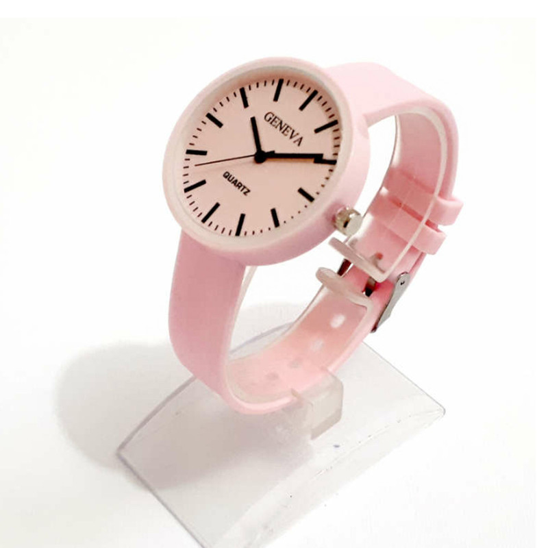 ساعت مچی عقربه ای  بچگانه مدل GN02