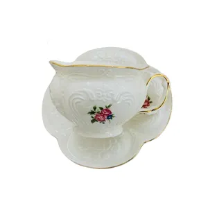 فنجان و نعلبکی مدل گل کوچک 
