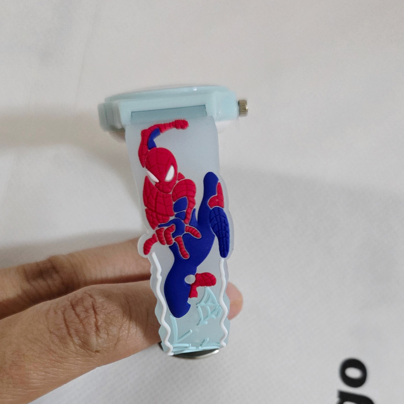 ساعت مچی عقربه ای بچگانه مدل بند سیلیکونی طرح مرد عنکبوتی کد ۲