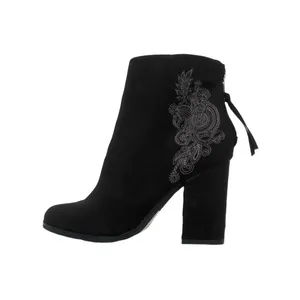 نیم بوت زنانه مدل myB بته جقه