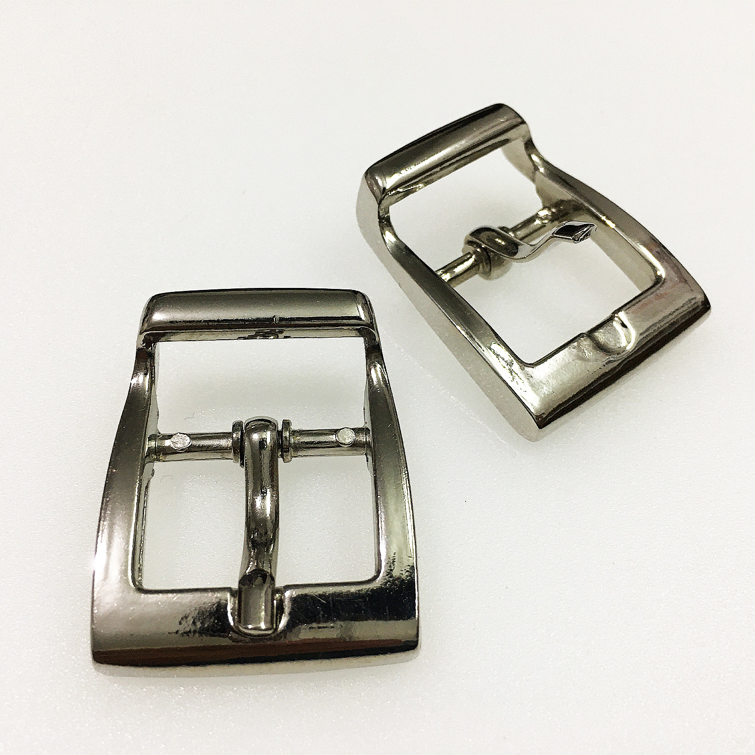 یراق سگک کیف مدل گلدانی کد Stl1.5cm بسته 2 عددی یراق سگک کیف مدل گلدانی کد Stl1.5cm بسته 2 عددی