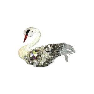 سنجاق سینه زنانه مدل قو