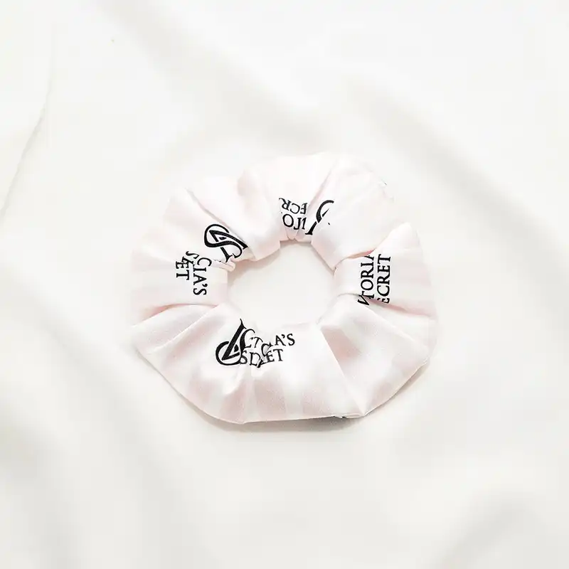 کش مو زنانه مدل اسکرانچی ساتن