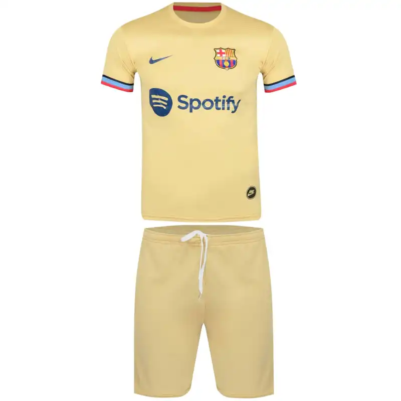 ست تی شرت آستین کوتاه و شلوارک ورزشی مردانه مدل لواندوفسکی طرح بارسلونا G2023