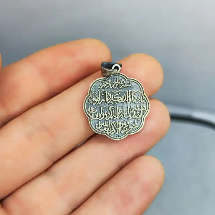 آویز گردنبند نقره مدل ون یکاد کد 520