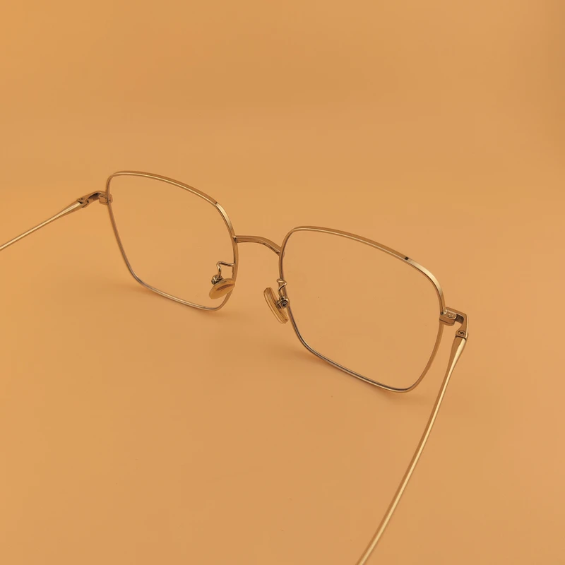 عکس شماره 6 : فریم عینک طبی تیتانیوم مدل shangtai-sek02