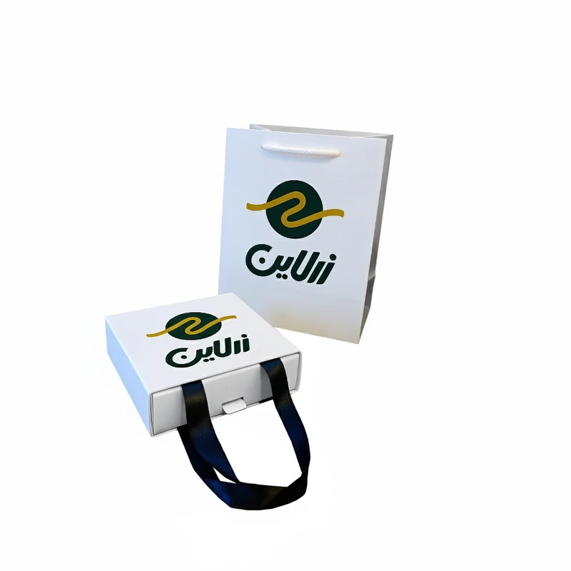 عکس شماره 2 : آویز گردنبند طلا 18 عیار بچگانه زرلاین طرح باب اسفنجی کد m-100058