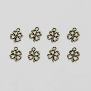 آویز دستبند طرح گل کد HN1720 بسته 8 عددی 