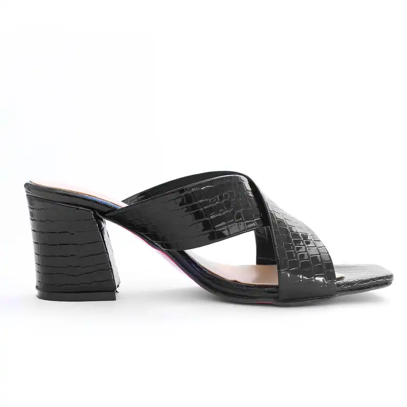 صندل زنانه مدل لیوسا کد M887655R01