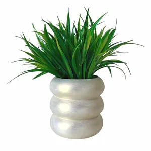 گلدان به همراه گل مصنوعی مدل حلقه کد 800