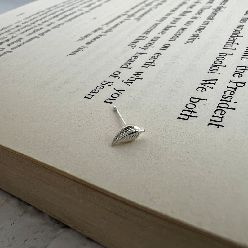 پیرسینگ نقره زنانه مدل برگ کد P4615 پیرسینگ نقره زنانه مدل برگ کد P4615