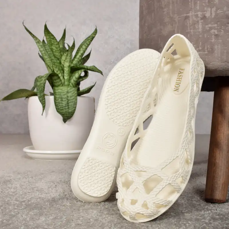 کفش ساحلی زنانه مدل WH.2789