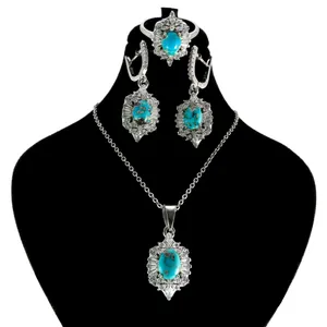 نیم ست نقره زنانه کد AV042