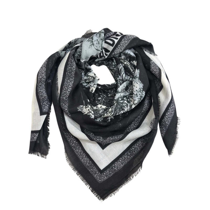 روسری زنانه مدل سیا اسکارف قواره 130 کد fdg74