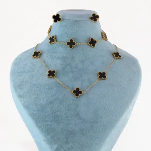 نیم ست زنانه مدل گل کد AAA271