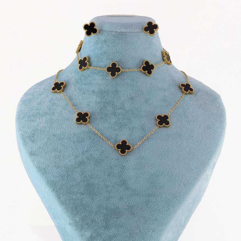 نیم ست زنانه مدل گل کد AAA271