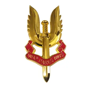 آرم خودرو آراکس یدک مدل AY-3526 طرح WHO DARES WINS