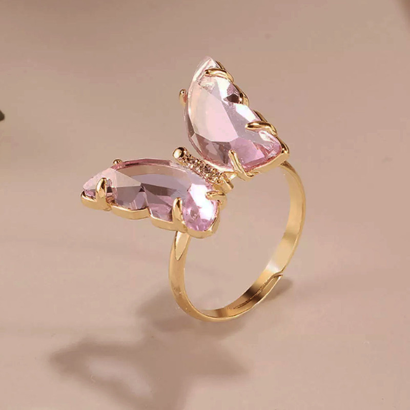 انگشتر زنانه مدل پروانه عاشق مدل کریستالی کد 01 انگشتر زنانه مدل پروانه عاشق مدل کریستالی کد 01