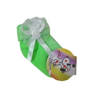 جوراب نوزادی دخترانه مدل آرشام رنگ سبز