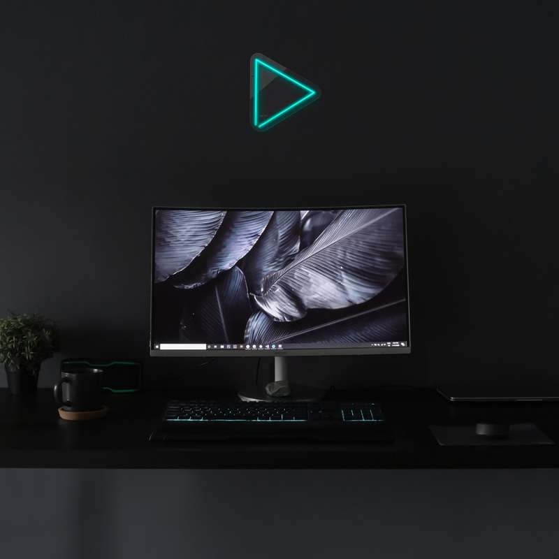 چراغ دیواری نئون دیزاین طرح Play_TBL