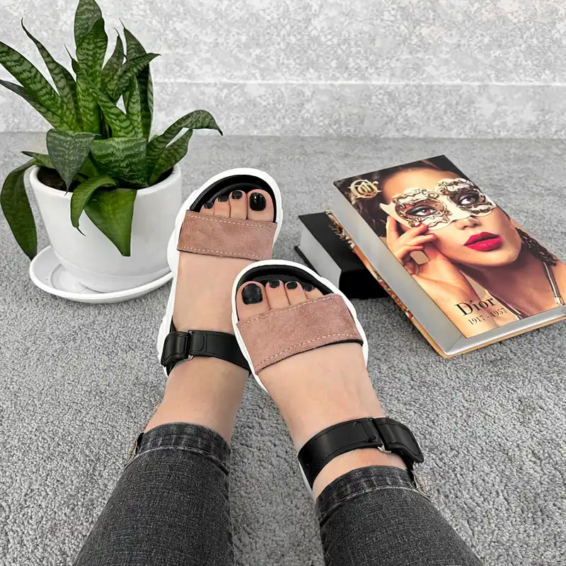 صندل زنانه پاپا مدل ملودی اسپرت کد KLBS.2744