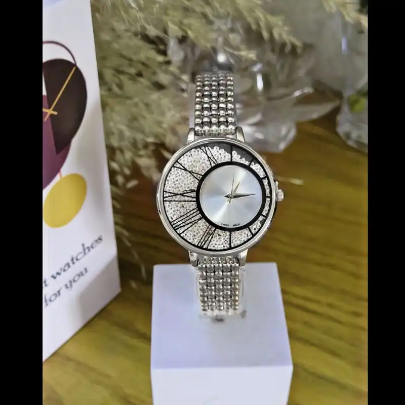 ساعت مچی عقربه ای زنانه مدل Svr03