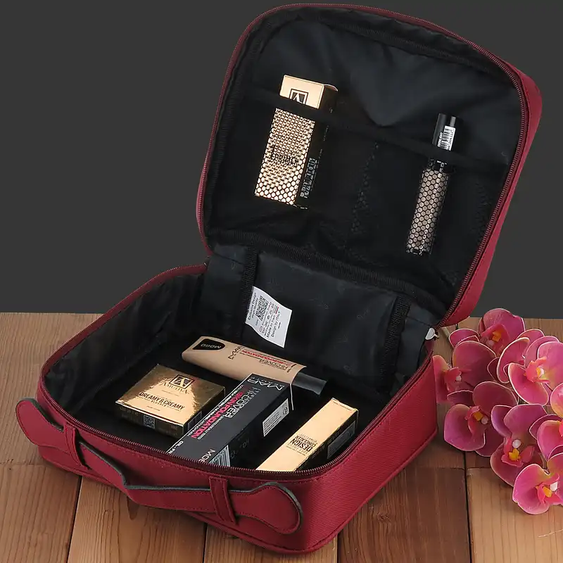 کیف لوازم آرایش و گریم زنانه مدل BN-8880