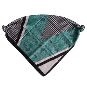 روسری زنانه مدل مینی نخی پیچازی گلدار راه راه کد 21