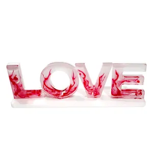 استند تزئینی مدل LOVE