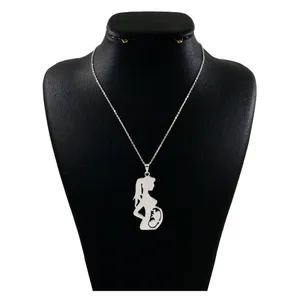 گردنبند نقره زنانه دلی جم طرح مادر باردار  کد D 640