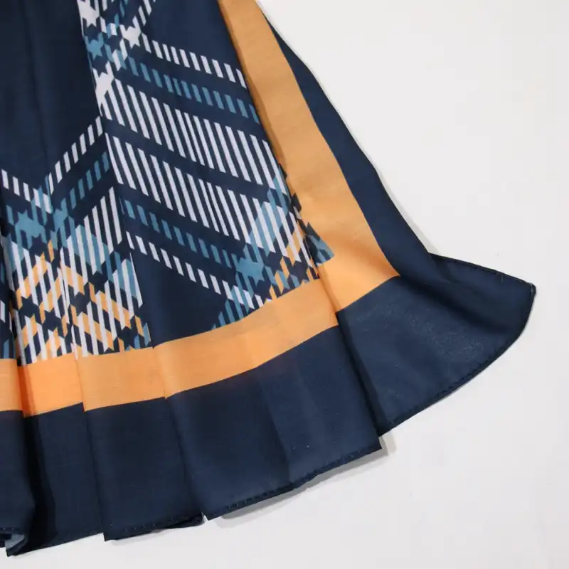 شال زنانه مدل نخی جدید طرح چهارخونه کد ana-2897