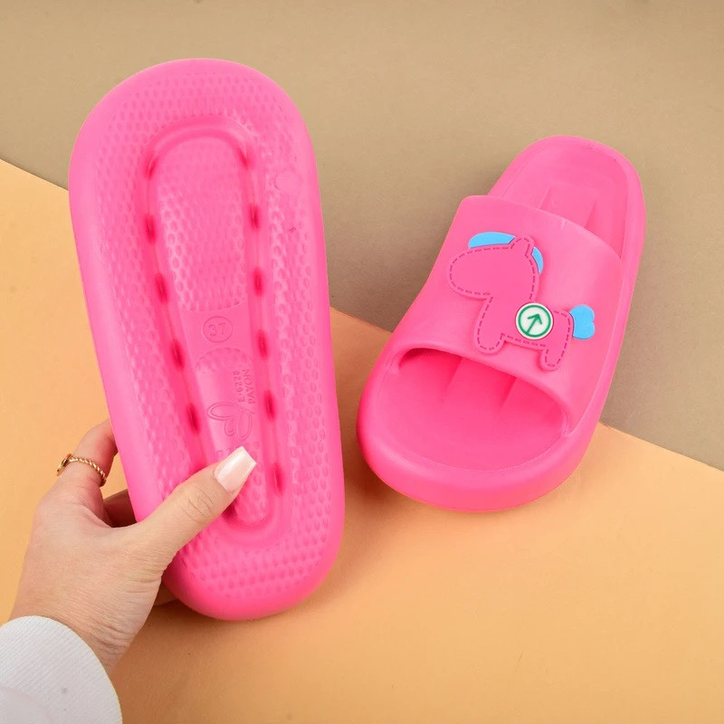 دمپایی زنانه پایون مدل اسب شاخ دار